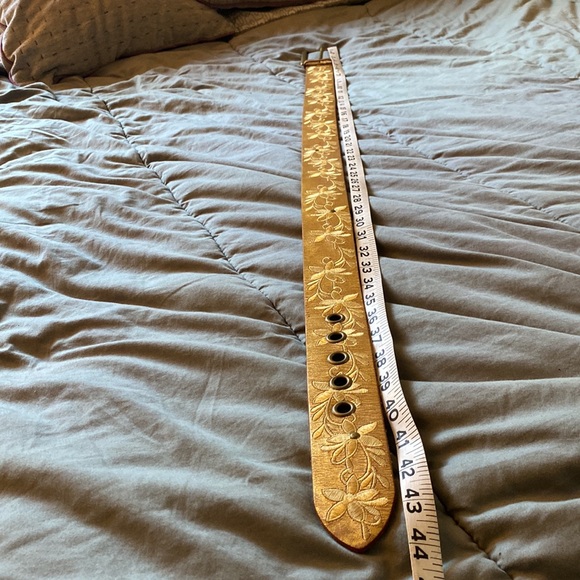 Linea Pelle Leather Belt Floral Gold - large - Picture 2 of 8